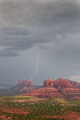 Courthouse lightning 8471.jpg