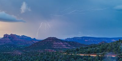 lightning 8687.jpg