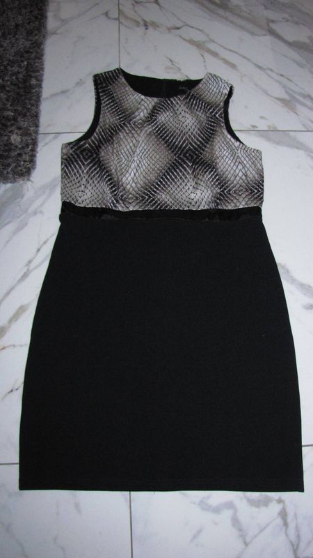 40 SMASHED LEMON cocktail jurk top rok 28,50