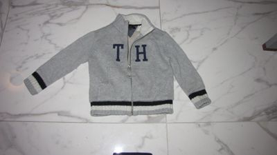 110-116 TOMMY HILFIGER vest borgvoering 18,50