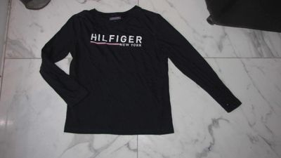 140 TOMMY HILFIGER longsleeve donkerblauw 13,50