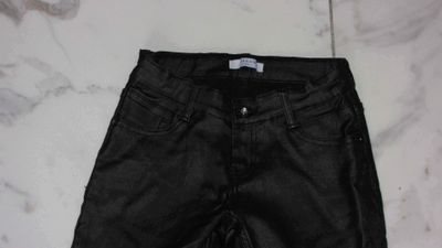 152 NIK & NIK Broek leatherlook detail