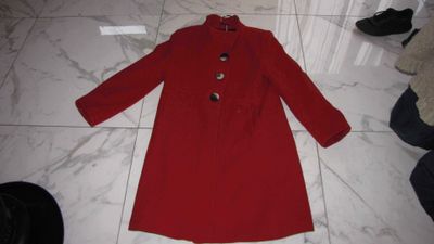 46 ERICH FENDT rode jas 70,00