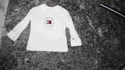 62 TOMMY HILFIGER witte promo longsleeve 13,00