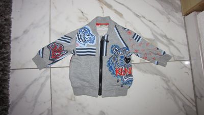 68 KENZO vest 25,00