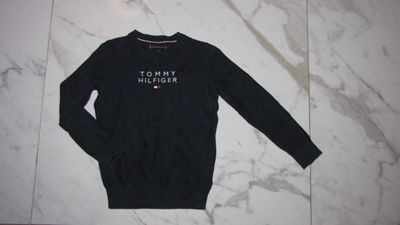 116 TOMMY HILFIGER breisel trui blauw 18,00