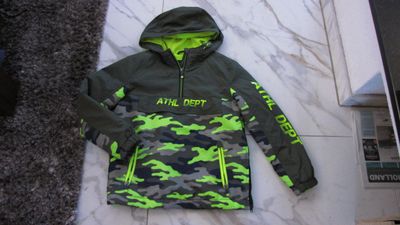 128 ATHLETIC DEPT winterjas 22,00