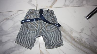 86-92 H&M streep bermuda akant