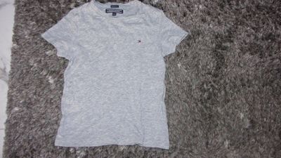 104 TOMMY HILFIGER shirt grijs 14,00