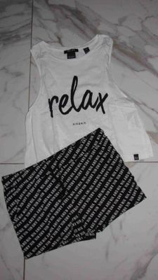 164 NIK & NIK 2-delige  set relax 26,00