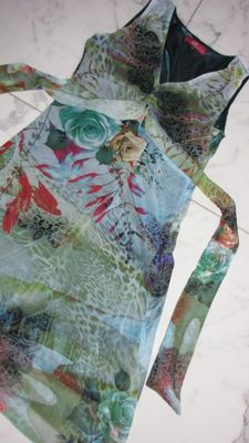 38 LIV jurk medium detail