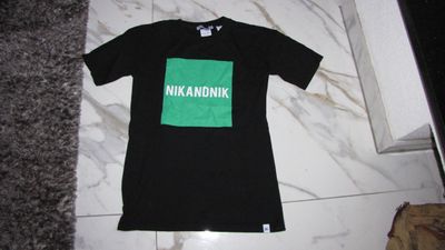 140 NIK & NIK zwart groen shirt 14,00