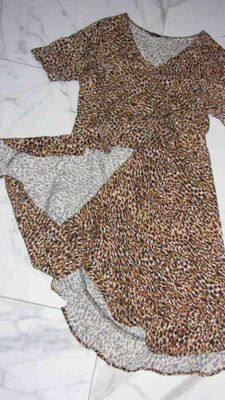 46-48 M&S luipaard overslag jurk foto2
