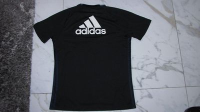 medium MANCHESTER UNITED akant