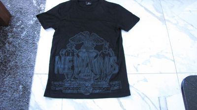 medium NEW AMSTERDAM shirt 17,00