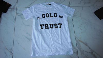 xs INI GOLD WE TRUST wiit shirt 22,50