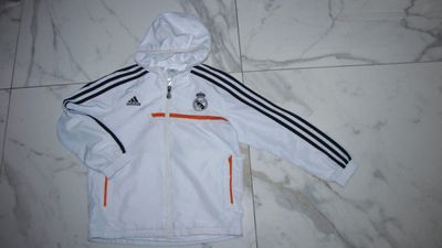128  REAL MADRID wit trainingsjack 17,50