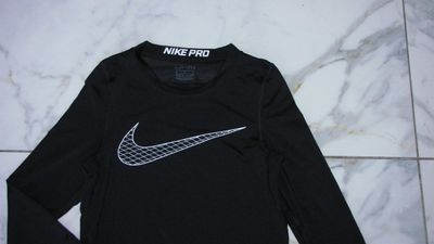 128-140 NIKE PRO detail 