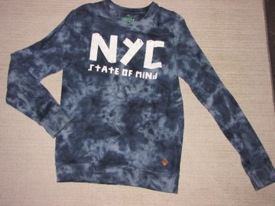 146-152 WE vlek sweater 13,50