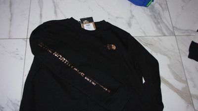 42 THE NORTH FACE detail