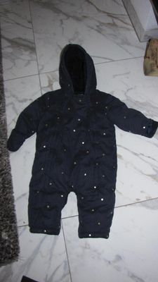 80 skipak / wagenak KIABI blauw goud 16,50