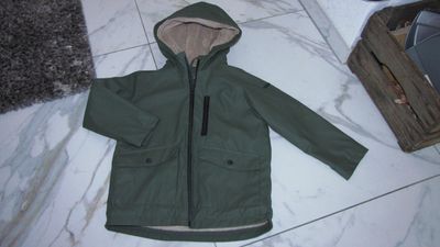 122 ZARA winterjas regenjas groen 16,50