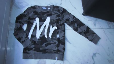 140 NIK & NIK leger sweater 16,50