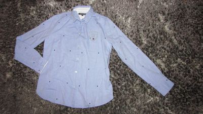 164 TOMMY HILFIGER blouse 17,00