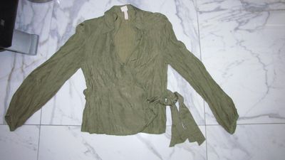 36 H&M mosgroene overslag blouse 13,50