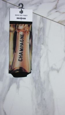 43-47 CHAMPAGNE sokken *nieuw* 10,00