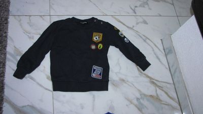 98 DESQUARED2 sweater 22,50