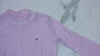 98 TOMMY HILFGER  roze detail 