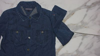 128 TOMMY HILFIGER jeans blouse detail