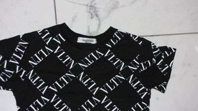 116 VALENTINO shirt detail