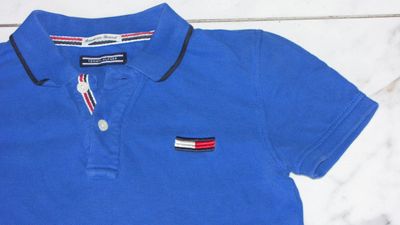 128 TOMMY HILFIGER polo detail