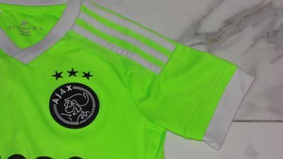 140 AJAX groen detail 