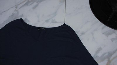 36-38 LA DRESS tuniek detail