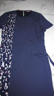 44 TOMMY HILFIGER detail 2