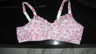 90b ANITA *nieuwe* voedingsbh roze wit 22,00