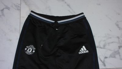 small MANCHESTER UNITED detail