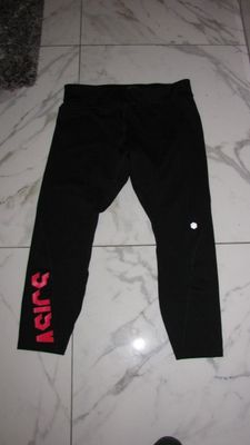 44 ASICS trainingsbroek xl 15,00