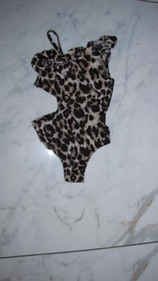104 CHICAPRIE badpak tijger  *nieuw* 12,00