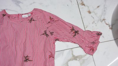 122-128 NAME IT vogel jurk detail