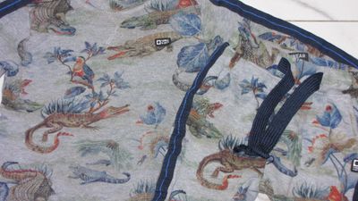 104 TUMBLE & DRY krokodil detail