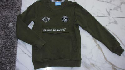 128 BLACK BANANAS groene sweater 24,50