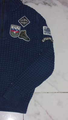 128 TOMMY HILFIGER breisel trui detail