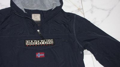 170 NAPAPIJRI detail