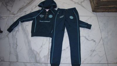 34-xs BLACK BANANAS set groen 57,50