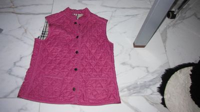 38 BURBERRY bodywarmerr 20,00
