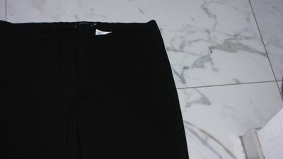 42-44 GARDEUR broek zwart detail